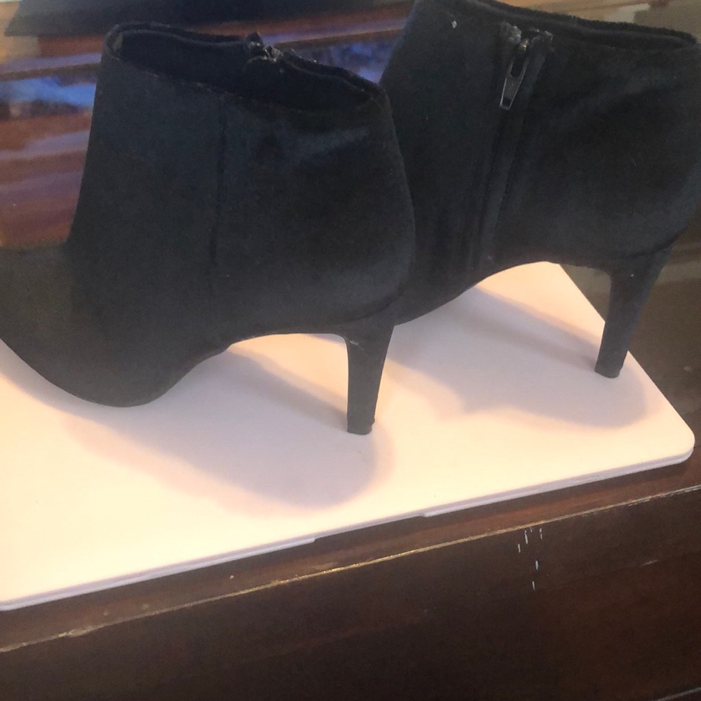 Black heels